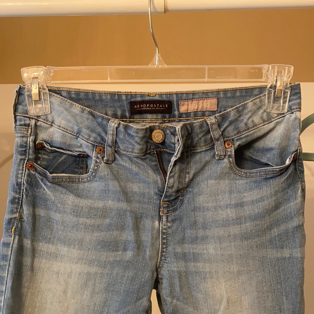 size 8 aéropostale light wash jeans